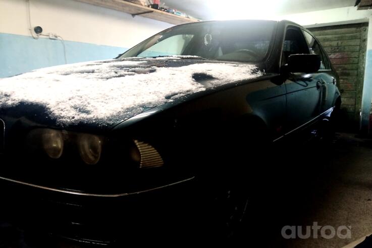 BMW 5 Series E39 Sedan 4-doors