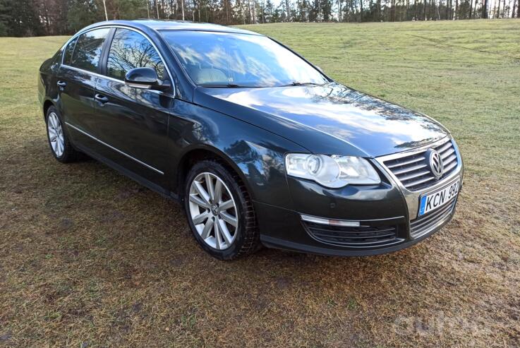 Volkswagen Passat B6 Sedan 4-doors