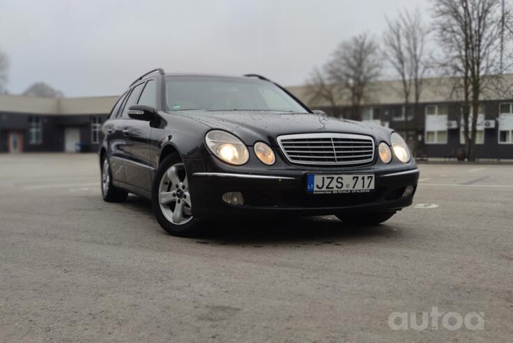 Mercedes-Benz E-Class W211 Sedan