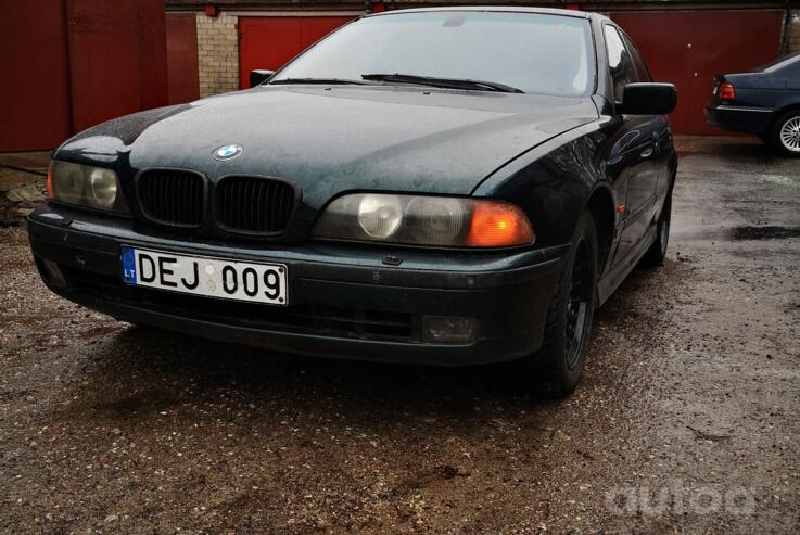 BMW 5 Series E39 Sedan 4-doors