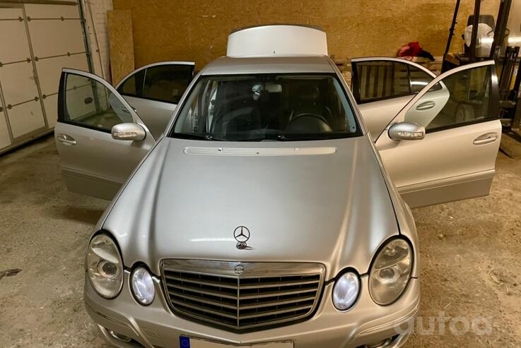 Mercedes-Benz E-Class W211 Sedan