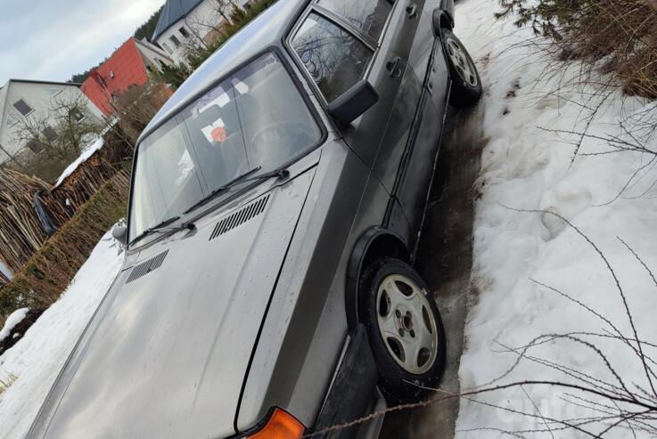 Audi 80 B2 Sedan 4-doors
