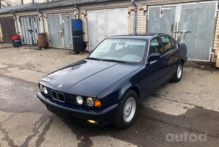 BMW 5 Series E34 Sedan