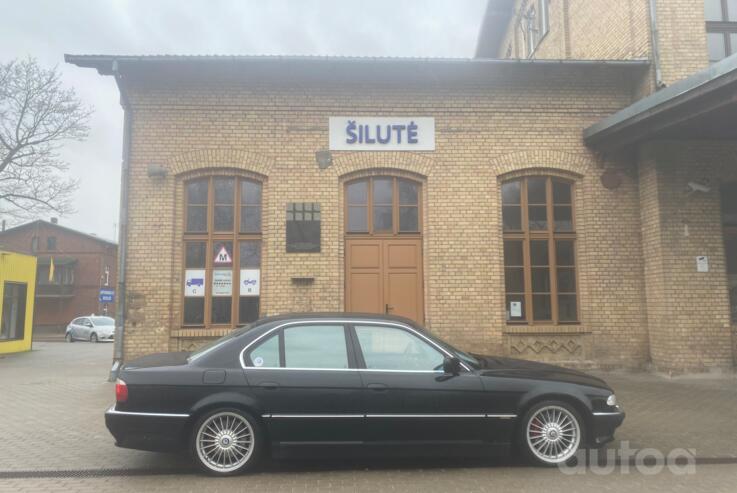 BMW 7 Series E38 Sedan