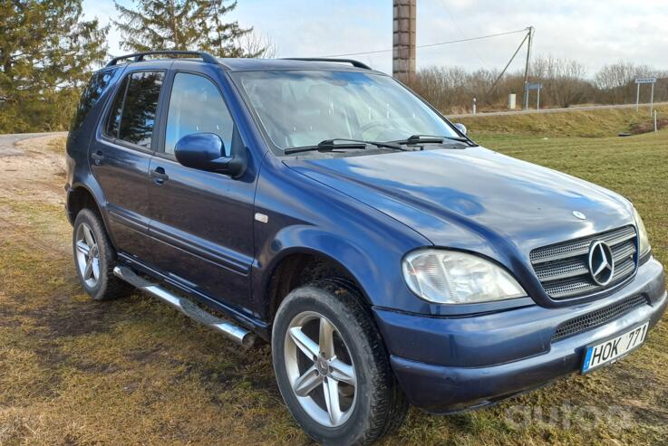 Mercedes-Benz M-Class W163 [restyling] AMG crossover 5-doors