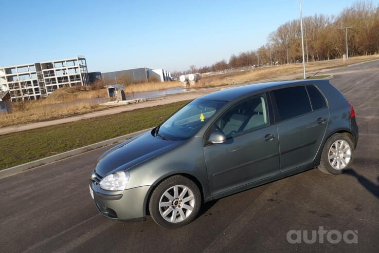 Volkswagen Golf 5 generation Hatchback 5-doors