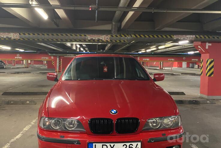 BMW 5 Series E39 Sedan 4-doors