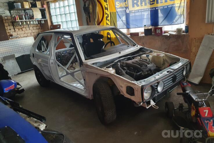 Volkswagen Golf GTI 2 generation