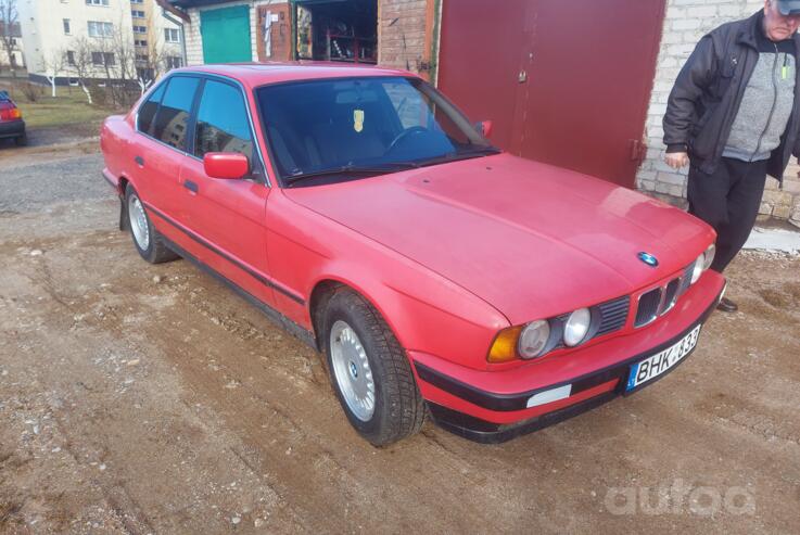 BMW 5 Series E34 Sedan