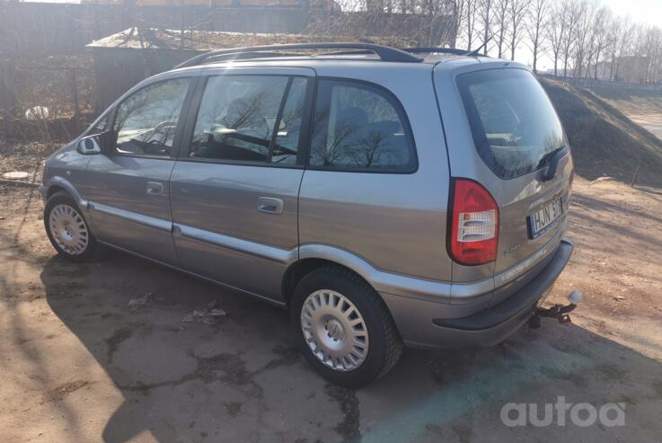 Opel Zafira A [restyling] Minivan 5-doors