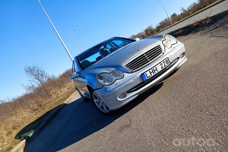 Mercedes-Benz C-Class W203/S203/CL203 Sedan
