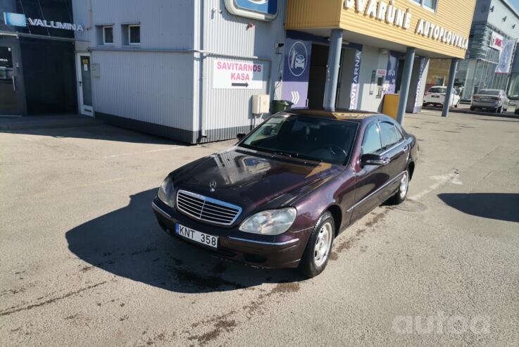 Mercedes-Benz S-Class W220 [restyling] Sedan 4-doors