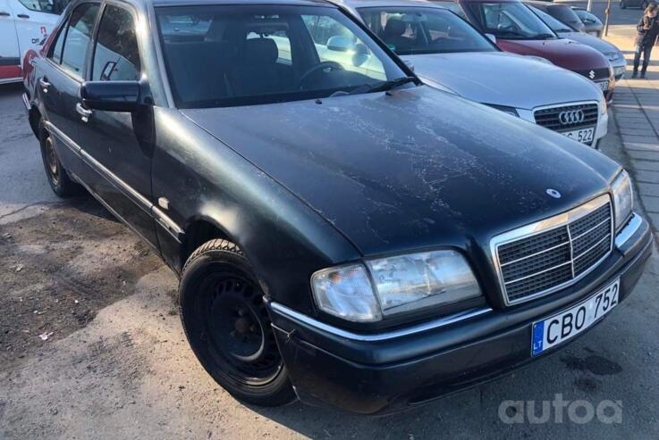 Mercedes-Benz C-Class W202/S202 Sedan