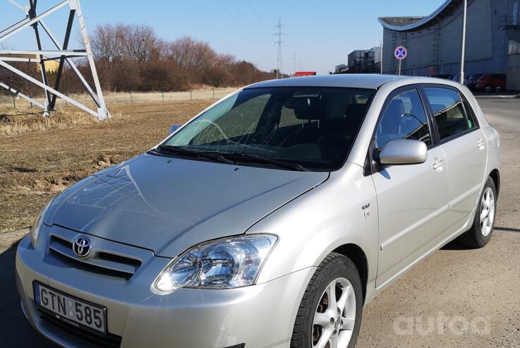 Toyota Corolla E130 [restyling] Hatchback 5-doors