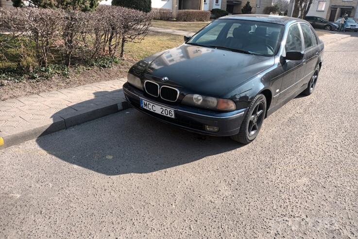 BMW 5 Series E39 Sedan 4-doors