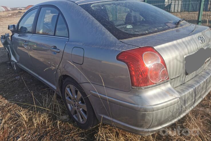 Toyota Avensis 2 generation [restyling] Sedan