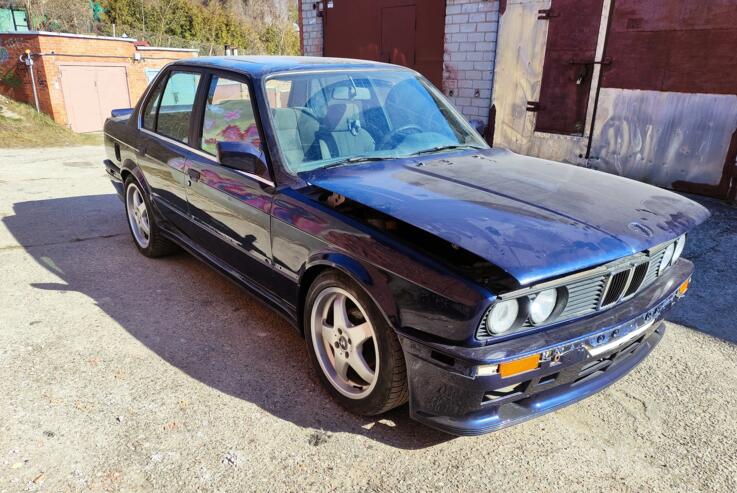 BMW 3 Series E30 [restyling] Sedan