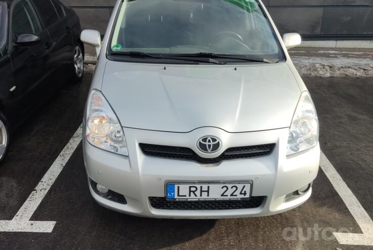 Toyota Corolla Verso 1 generation [restyling] -2 generation