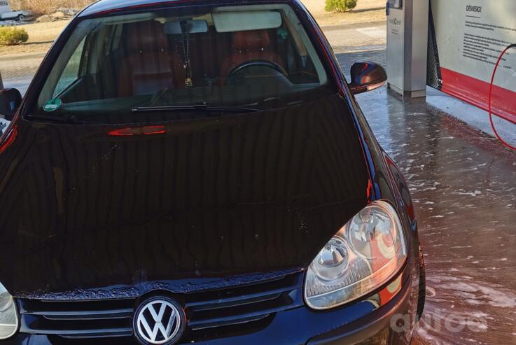 Volkswagen Golf 5 generation Hatchback 5-doors