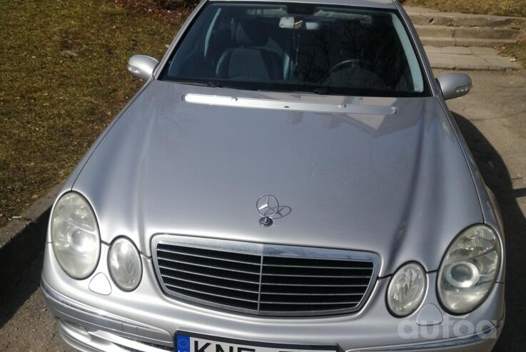 Mercedes-Benz E-Class W211 Sedan