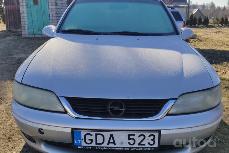 Opel Vectra B [restyling] wagon 5-doors