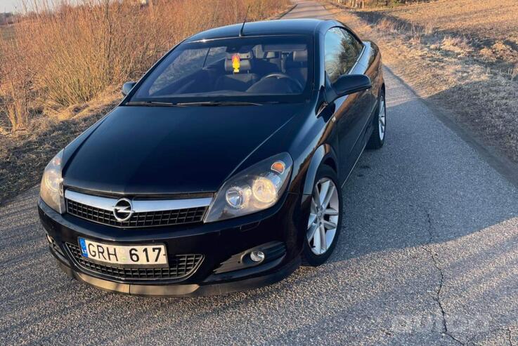 Opel Astra H Hatchback
