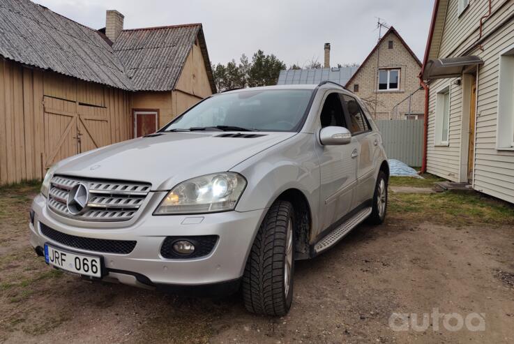 Mercedes-Benz M-Class W164 Crossover 5-doors