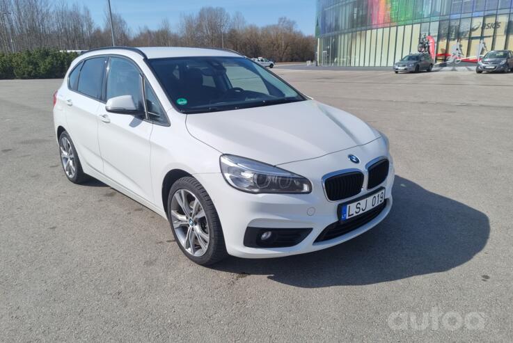 BMW 2 Series Active Tourer F45 Minivan