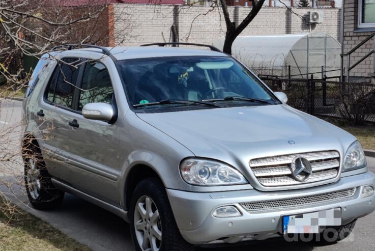 Mercedes-Benz M-Class W163 Crossover 5-doors