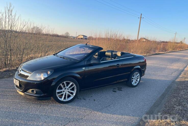 Opel Astra H Hatchback