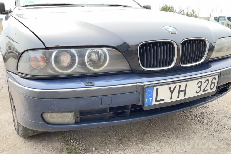 BMW 5 Series E39 Touring wagon