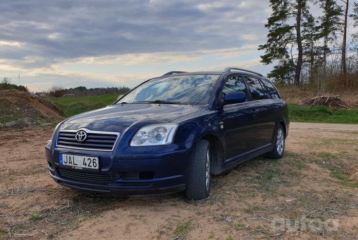 Toyota Avensis 2 generation wagon