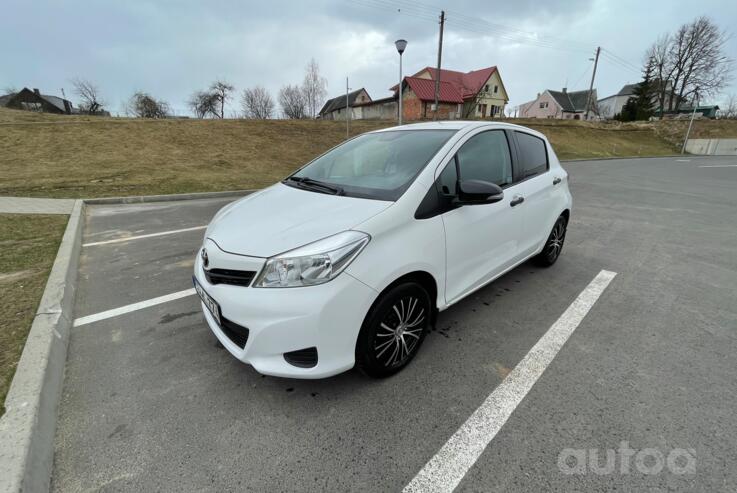 Toyota Yaris XP130 Hatchback 5-doors