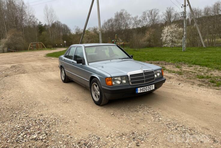 Mercedes-Benz 190 (W201) 1 generation