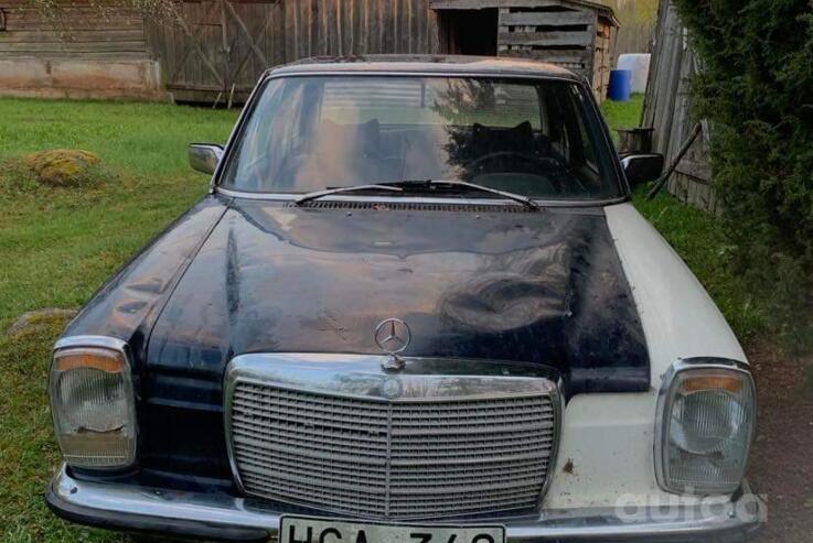 Mercedes-Benz W115 1 generation