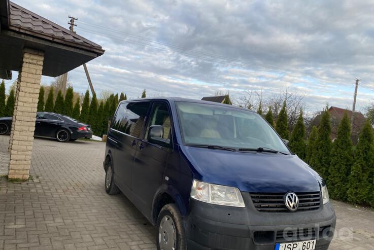 Volkswagen Transporter T5 Minivan 4-doors