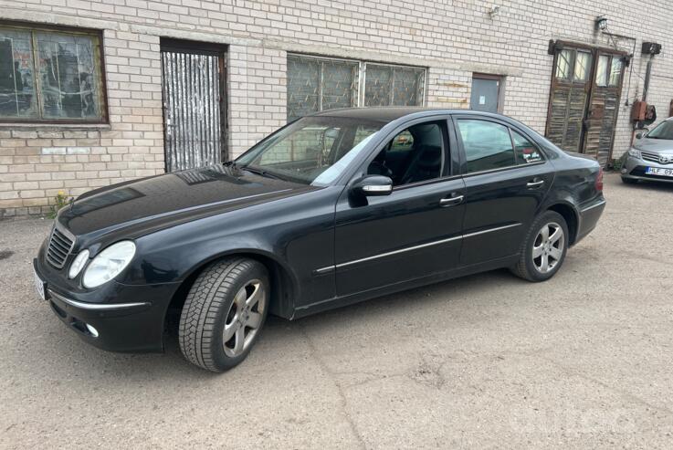 Mercedes-Benz E-Class W211 Sedan
