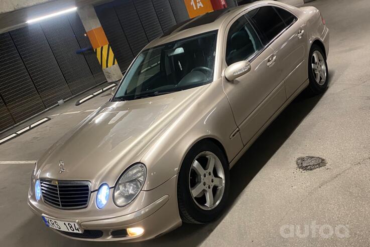 Mercedes-Benz E-Class W211 Sedan