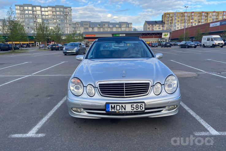 Mercedes-Benz E-Class W211 Sedan