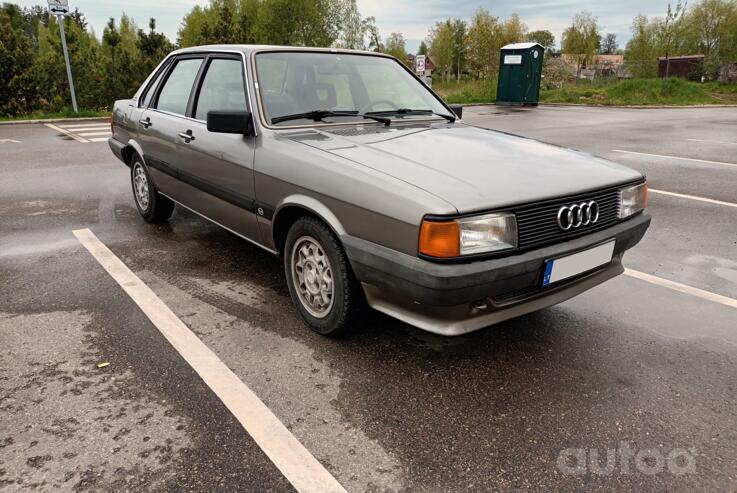 Audi 80 B2 Sedan 4-doors