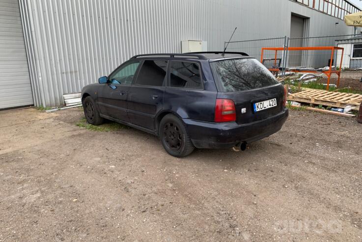 Audi A4 B5 Avant wagon 5-doors