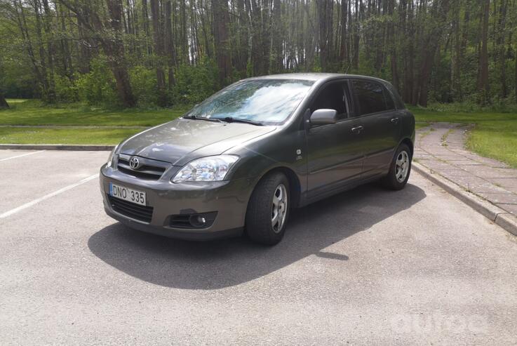 Toyota Corolla E120 Hatchback 5-doors