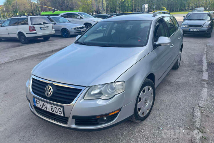 Volkswagen Passat B6 wagon 5-doors