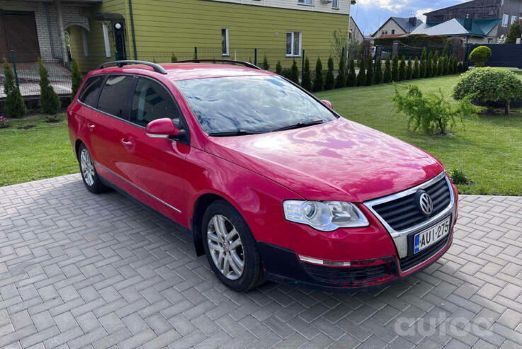 Volkswagen Passat B6 wagon 5-doors