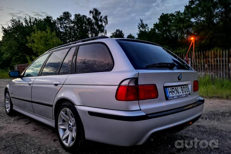 BMW 5 Series E39 Touring wagon