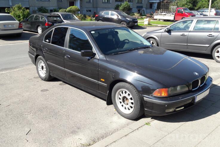 BMW 5 Series E39 Sedan 4-doors