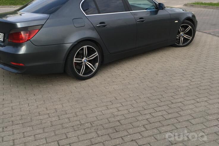 BMW 5 Series E60/E61 Sedan