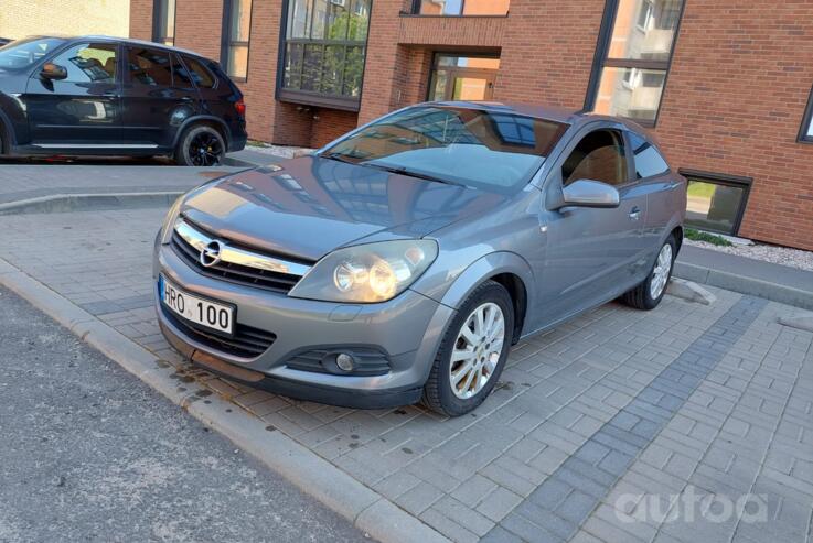 Opel Astra H Hatchback
