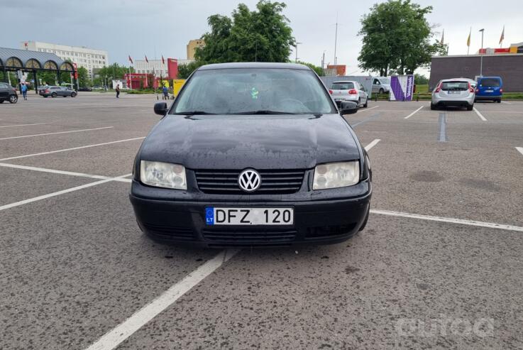 Volkswagen Bora 1 generation Sedan
