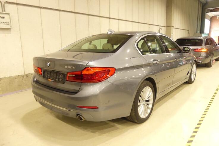 BMW 5 Series F07/F10/F11 [restyling] Touring wagon